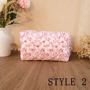 Floral Handmade Boxy Makeup Bag, Custom Name Flowers Quilted Makeup Bag, Large Capacity Makeup Bag, Storage Bag, Bridesmaid Gift STYLE 2