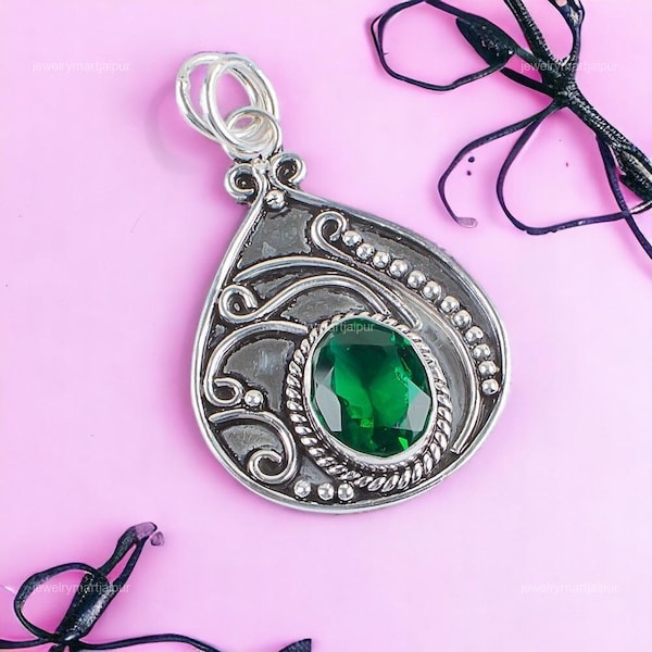 Rare Green Emerald Vintage Pendant, Gemstone Pendant, Green Pendant, 925 Sterling Silver Jewelry, Wedding Gift, Pendant For Mother