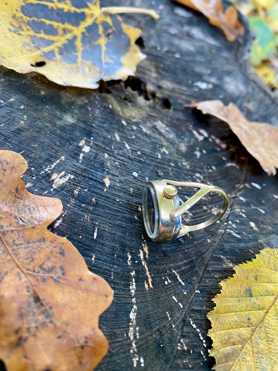Working vintage watch ring. Watch ring "Chaika". Red … Gem