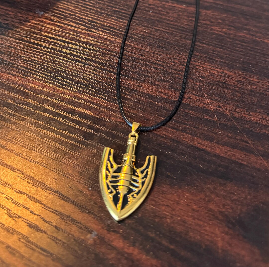 Anime JOJO Bizarre aventure collier Higashikata Josuke métal pendentif