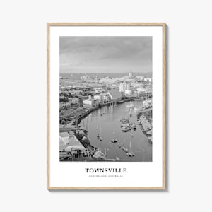 Townsville Wall Art, Townsville Wall Decor, Townsville Poster, Townsville Home Decor, Townsville Travel Gift, Townsville Travel Print