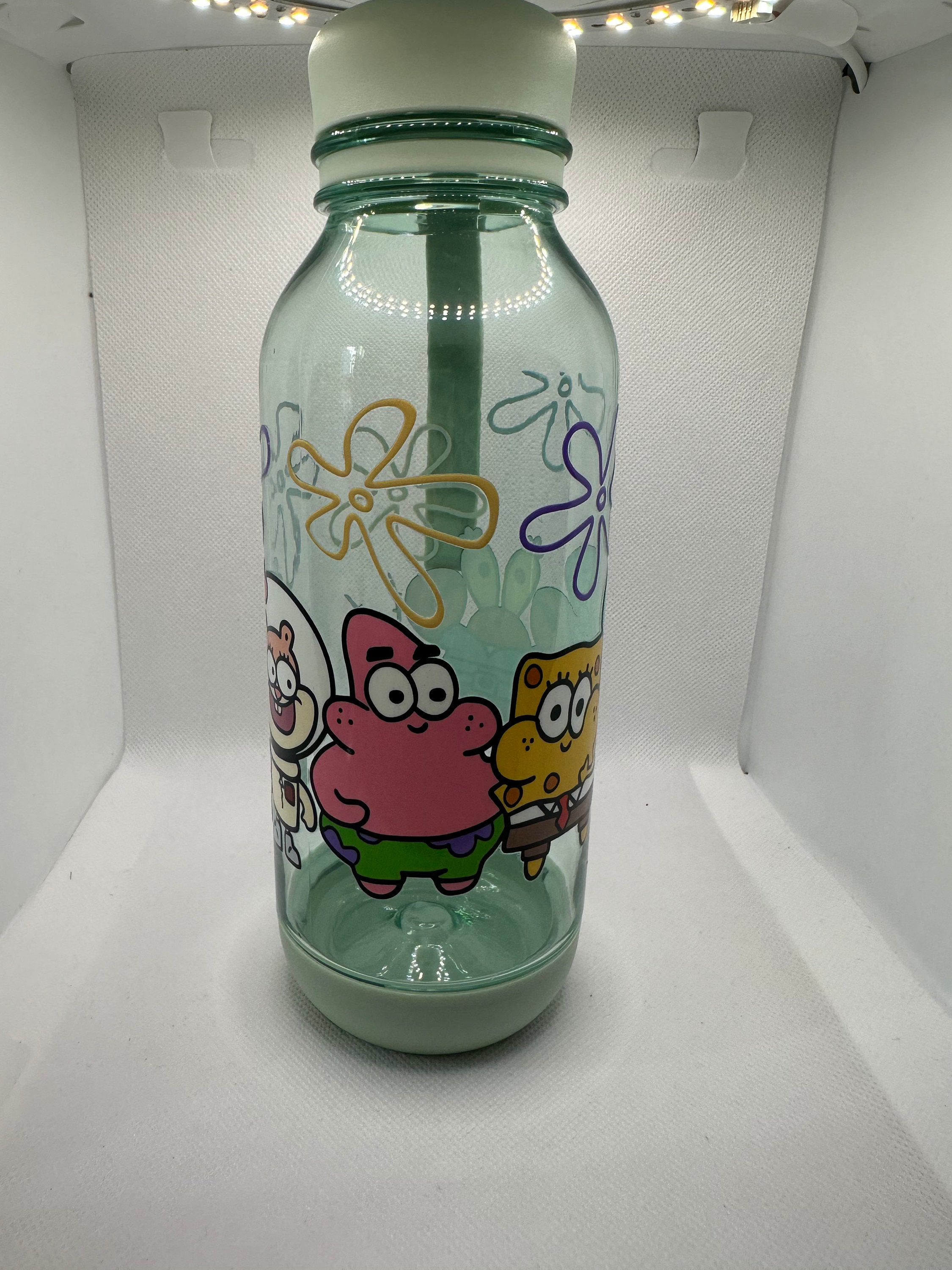 SpongeBob SquarePants Happy Laugh Flowers Twist Spout Water Bottle &  Sticker Set 