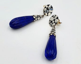 Elegant earrings in 925% nickel free silver, river bed decoration, with wonderful authentic lapis lazuli (EA7 LAPIS)