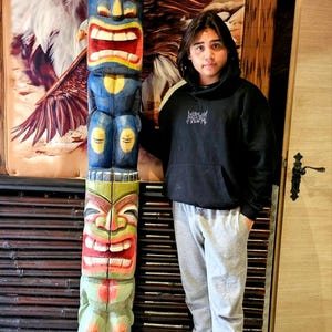 Statue Height 2.00 Meters Maori-Kultur Tiki symbolisiert Figure Neuseeland Sculpture Maori culture Tiki symbolizes figures deco New Zealand