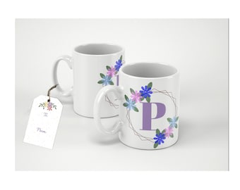 Muggomslag med blommigt monogram: Initial P (digital nedladdning)