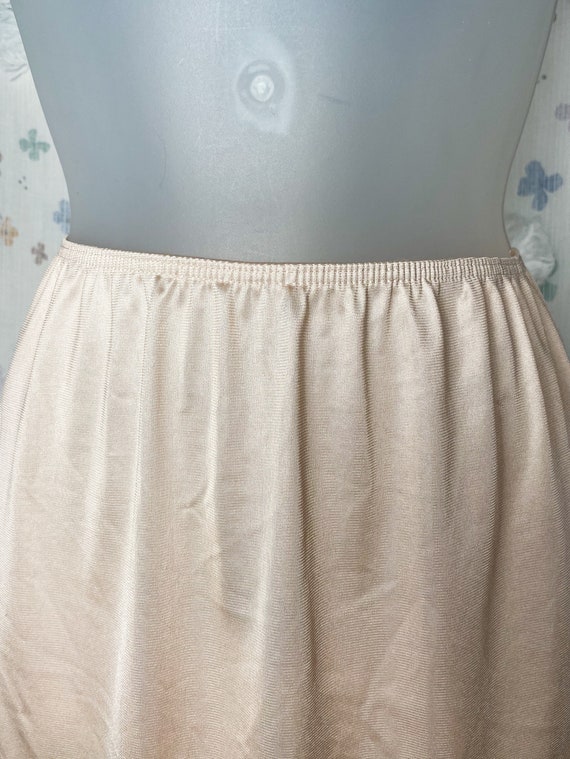 Vintage Women's Cream Slip Skirt Half Slip Lace T… - image 5