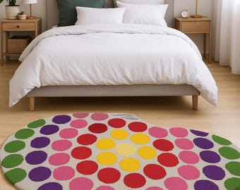 Alfombra de lana con forma de riñón, diseño de lunares de colores, hecha a mano.