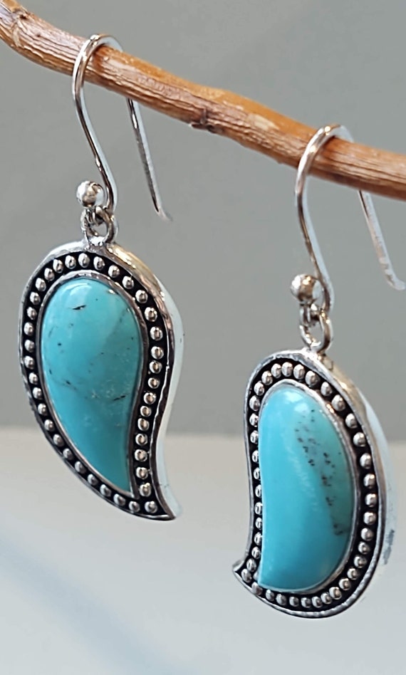 Gorgeous Sterling Silver and Turquoise Drop Earrin