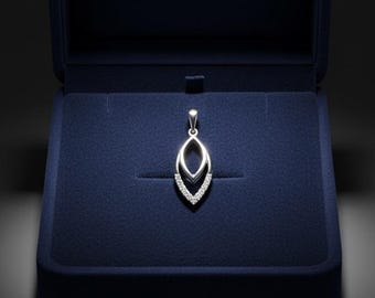 Collar con colgante de marquesa de plata de ley: dije con forma de ojo de circonita cúbica