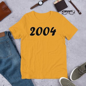 20e verjaardagscadeau 2004 geboortejaar cadeau | Unisex-t-shirt voor heren en dames