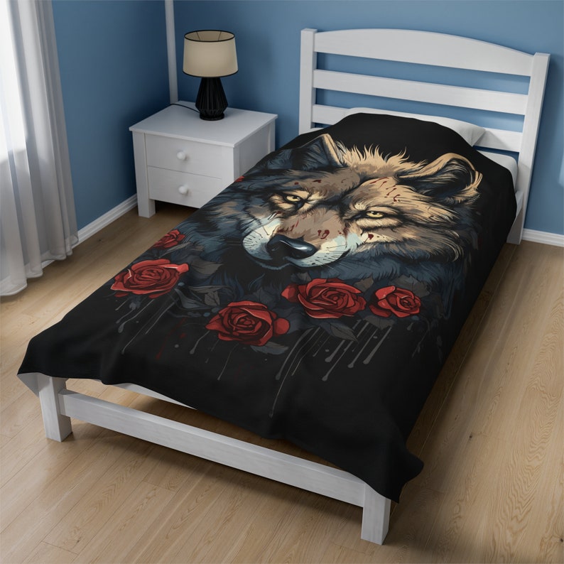 Wolf Blanket, Velveteen Plush Blanket, Wildlife Lover Gift, Warm Throw