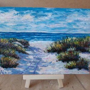 Pintura al óleo original de dunas, miniatura de mar azul, obra de arte hecha a mano en una playa de arena, regalo de naturaleza de paisaje marino de verano en 3D, decoración del hogar con buenas vibraciones y textura
