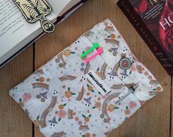 Quilted Book Sleeve: Retro Ghost Rainbow - Padded Book Cover with Pocket