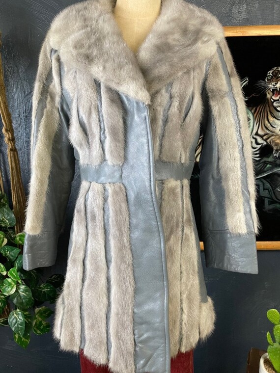 Vintage 1970's Grey Leather Real Fur Trim Coat Pa… - image 4