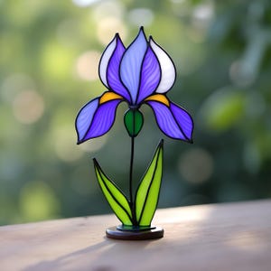 Vitrail motif iris - décoration en verre, panneau de fleurs, art du verre, vitrail fleur, design floral, créations artisanales, Svg, Png, Pdf, Jpg