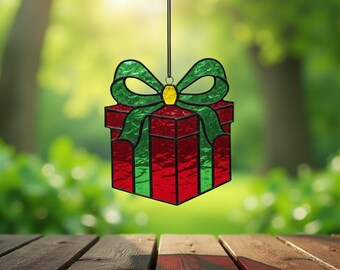 Christmas Gift Stained Glass Pattern – Holiday Suncatcher Decor, Window Hanging (Pdf Svg Png)