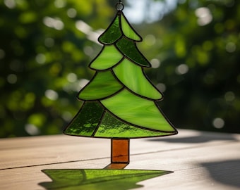 クリスマスツリーのステンドグラスの型紙・簡単DIYオーナメント（PDF