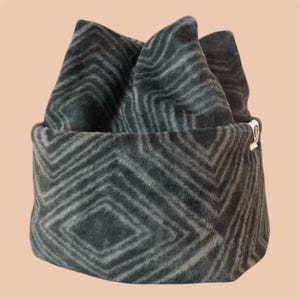 Retro Fleece Beanie: Handmade Snowboard Ski Tuque