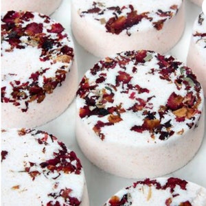 Luxury organic essences natural bath bomb