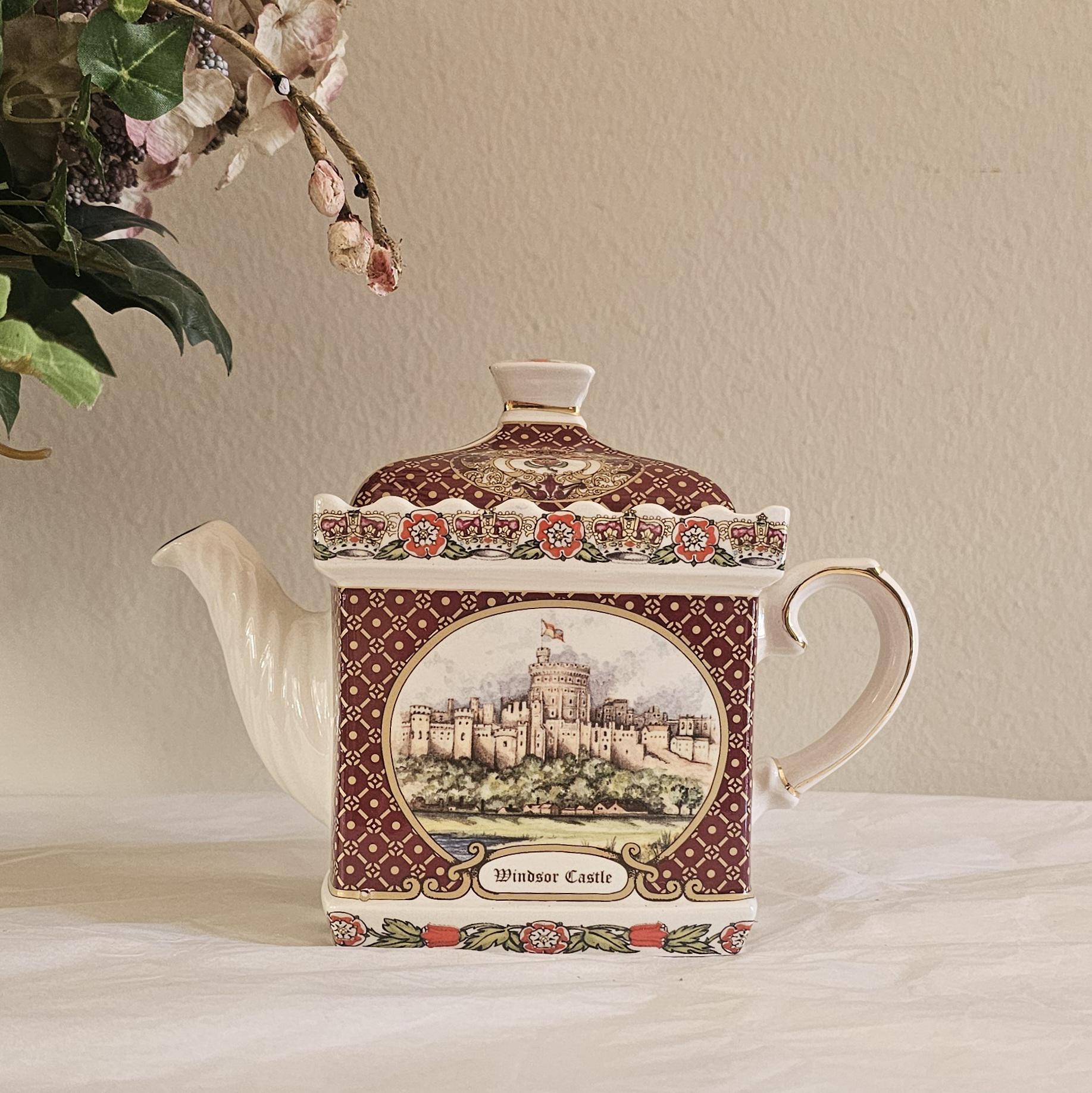 JAMES SADLER ☆Windsor Castle 【中古品】 Sadler Windsor Castle Teapot - Etsy