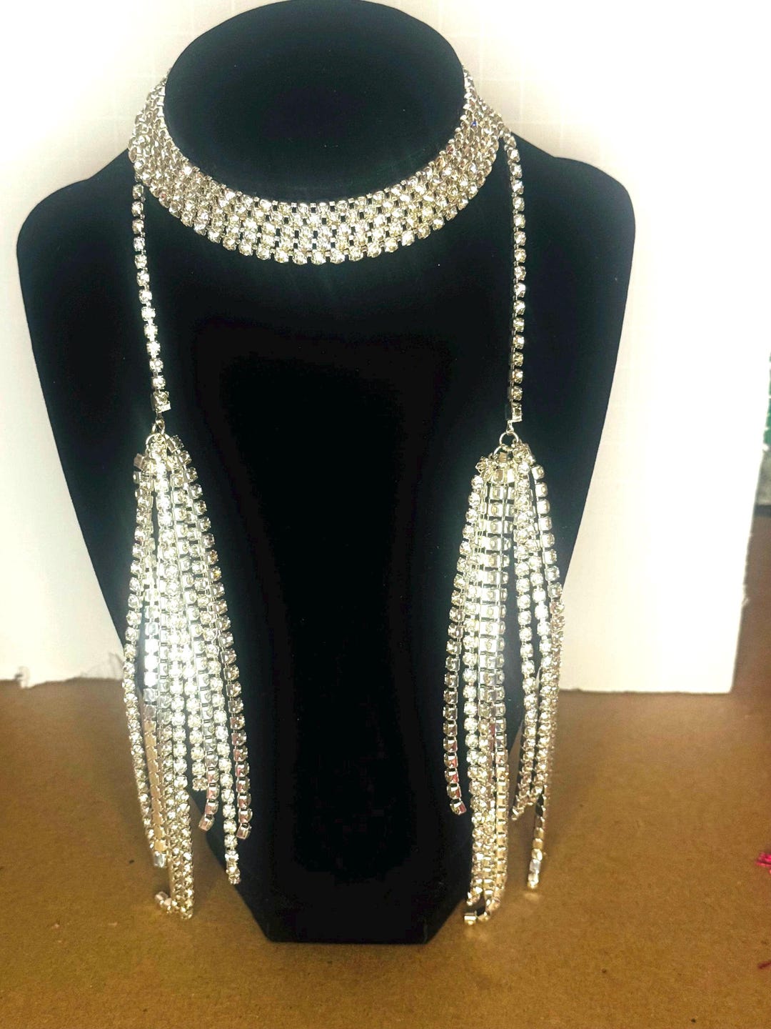 26 Inch Gold Rhinestone Lariat Necklace – Y-Drop Chain Back – Dainty Thin Simulated Bling Jewelry