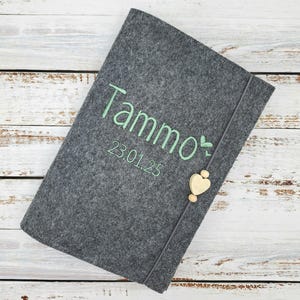 U-Heft Hülle aus Filz, Bestickt, U Heft Hülle personalisierbar, U Heft Hülle mit Impfpass, U Heft Hülle für Jungen / Mädchen