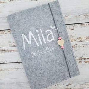 U-Heft Hülle aus Filz, Bestickt, U Heft Hülle personalisierbar, U Heft Hülle mit Impfpass, U Heft Hülle für Jungen / Mädchen