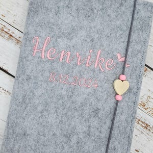 U-Heft Hülle aus Filz hellgrau oder dunkelgrau, U Heft Hülle personalisierbar, U Heft Hülle mit Impfpass,U Heft Hülle für Jungen / Mädchen