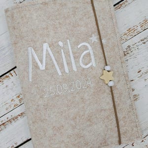 U-Heft Hülle aus Filz, Bestickt, U Heft Hülle personalisierbar, U Heft Hülle mit Impfpass, U Heft Hülle für Jungen / Mädchen