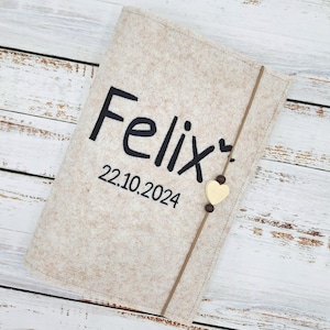 U-Heft Hülle aus Filz, Bestickt, U Heft Hülle personalisierbar, U Heft Hülle mit Impfpass, U Heft Hülle für Jungen / Mädchen