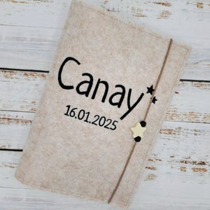 U-Heft Hülle aus Filz, Bestickt, U Heft Hülle personalisierbar, U Heft Hülle mit Impfpass, U Heft Hülle für Jungen / Mädchen