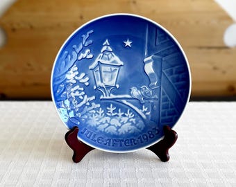 Vintage 1983 Bing and Grøndahl Christmas Plate: Denmark Porcelain