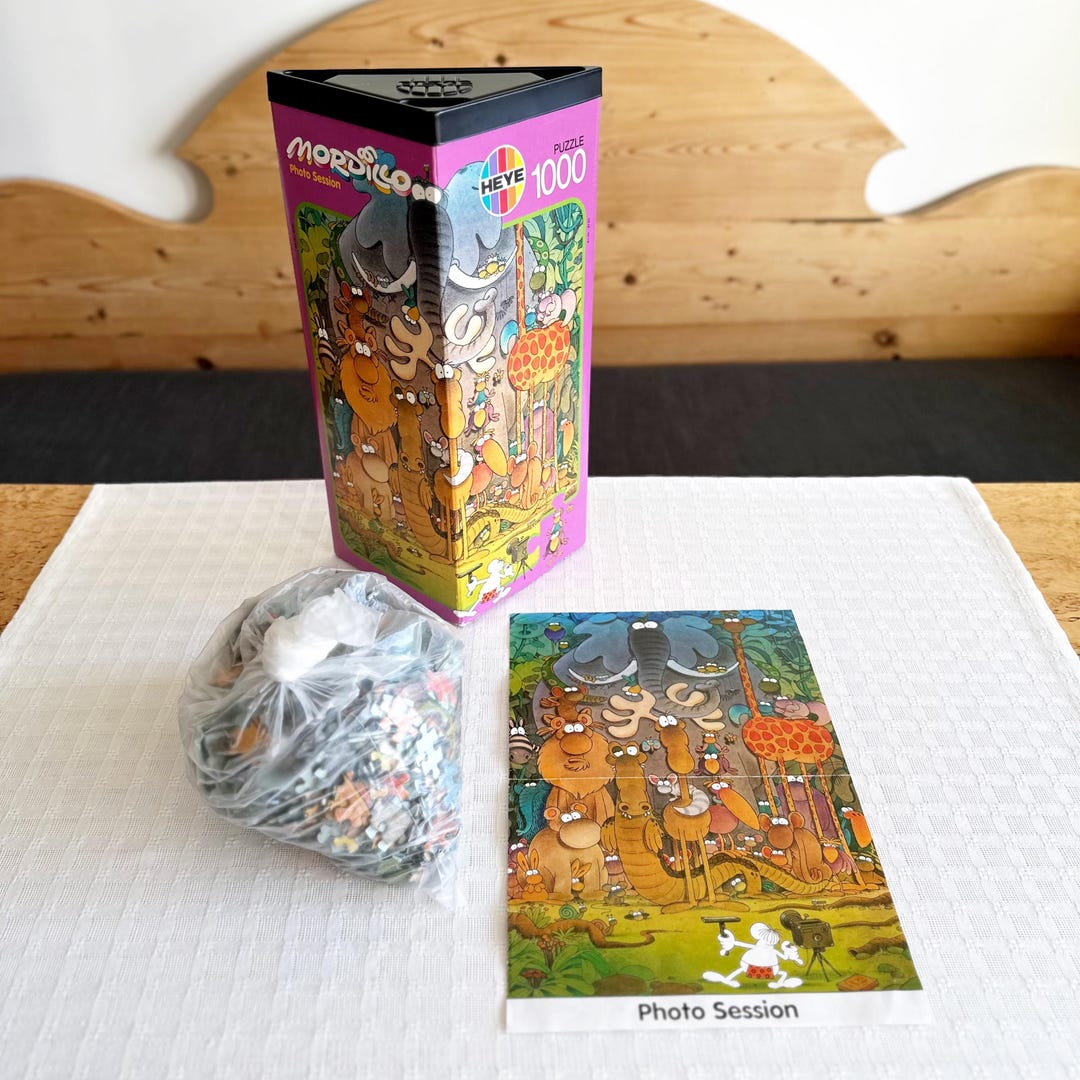Un Ruban De Puzzle Coloré Comme Symbole De Sensibilisation à L'autisme