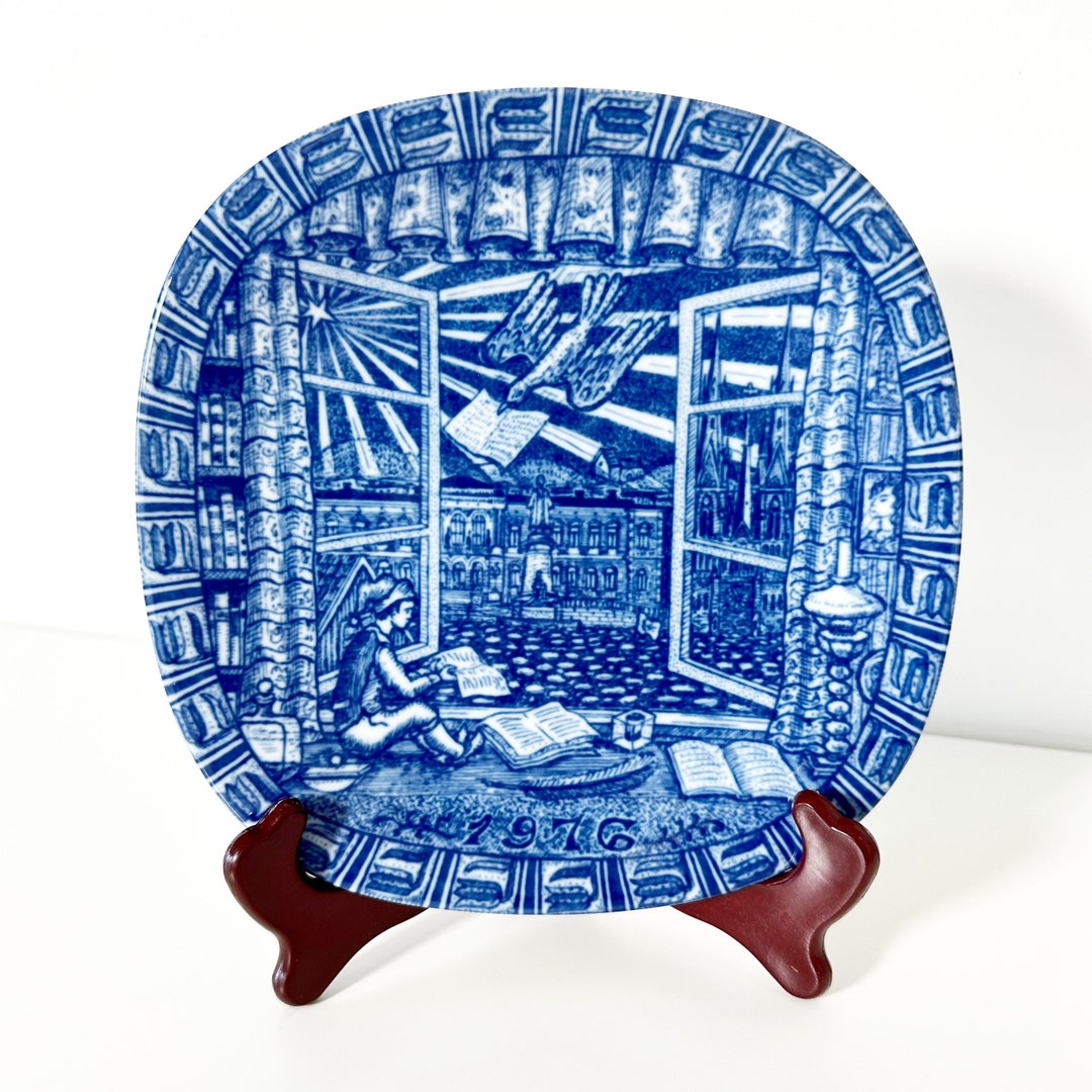 Vintage 1976 Porcelain Limited Edition Christmas Wall Hanging Plate ...