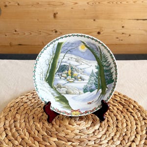 Vintage 1980s Rosenthal Christmas Plate – Claire Roberts – Winter Village Wall Hanging – German Porcelain Collectible