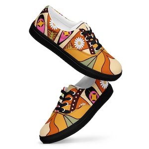 Women’s lace-up canvas shoes
