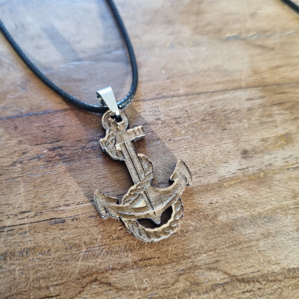 Pendentif Ancre marine en bois