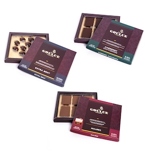 Scatole regalo di cioccolatini ripiene di vino