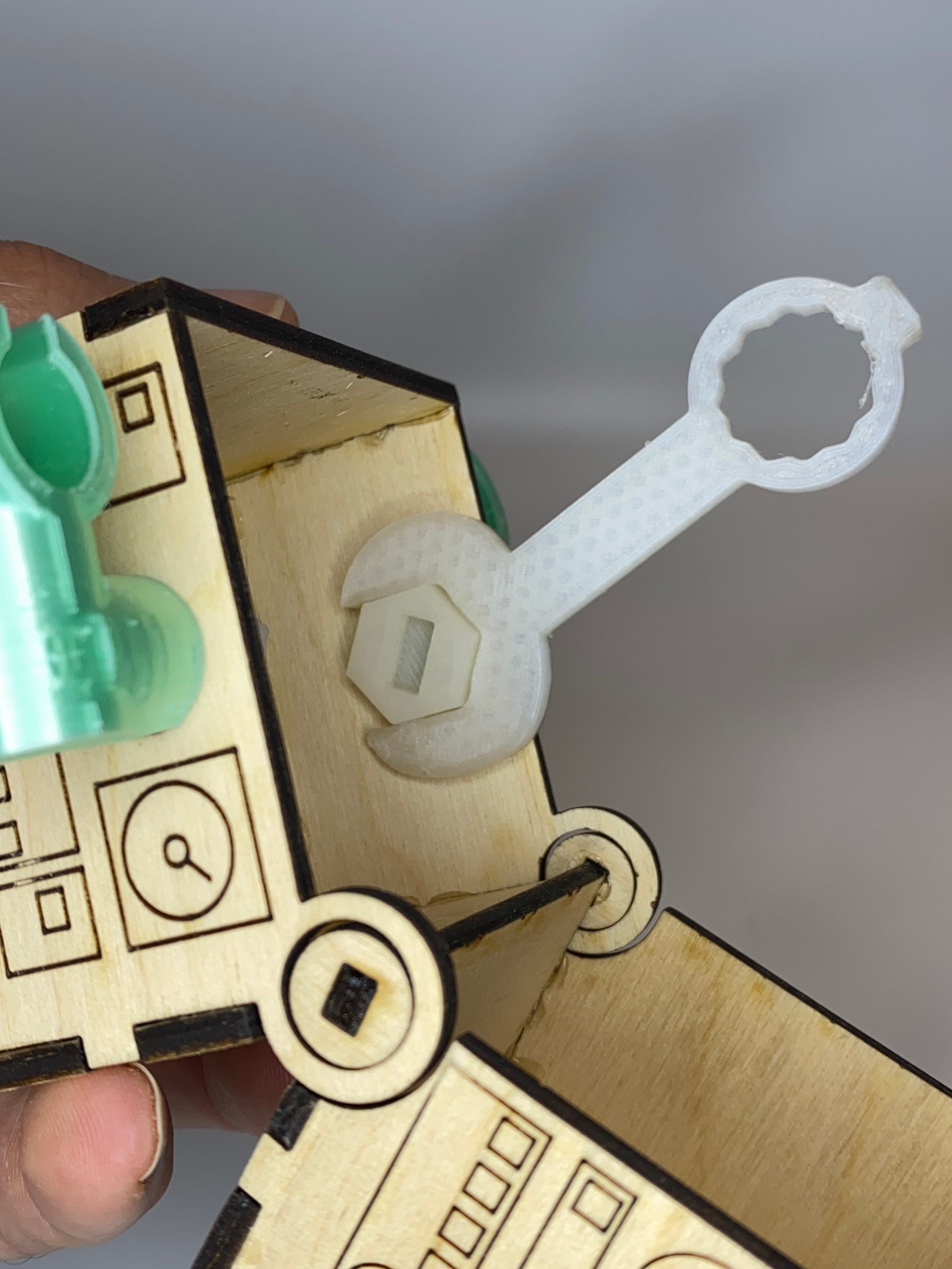 Boxie Bot STEM Kit – Buildable Wooden Robot Toy | Hands-on Learning for ...