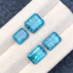 Lote de piedras facetadas de turmalina azul natural de 8,6 quilates procedentes de Afganistán.