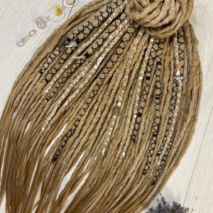 Blonde synthetische Dreadlocks – Boho Festival Haar, Hippie Style Dreads, Geflochtene Wraps, Perlen Dreadlocks, Soft Loks
