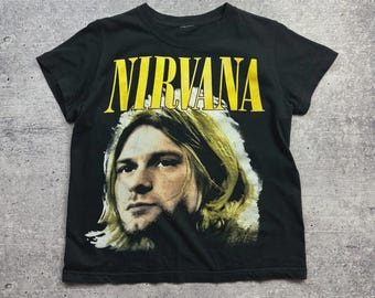 Vintage Nirvana Kurt Cobain Grunge Band Tee Rock Print women’s size ≈L