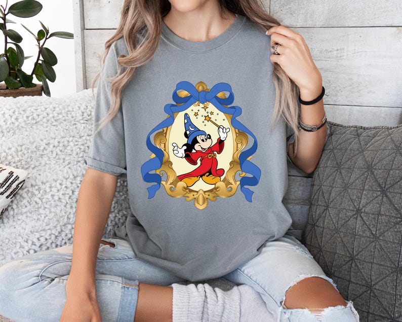 Camiseta de Mickey Mouse, camisetas vintage de mago mágico con ratón fantasma, ratón globo mágico, camiseta con lazo coqueto, camiseta de colores cómodos imagen 5