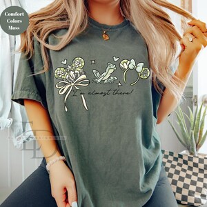 Camiseta Comfort Colors de princesas Disney, camiseta de Disneyworld, Ariel Aurora Elsa Blancanieves Jazmín Bella Rapunzel Anna Tiana, camiseta de Cenicienta, imagen 4