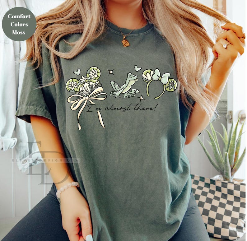 Camiseta Comfort Colors de princesas Disney, camiseta de Disneyworld, Ariel Aurora Elsa Blancanieves Jazmín Bella Rapunzel Anna Tiana, camiseta de Cenicienta, imagen 4