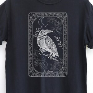 Vintage Raben Tarot Karte Shirt, Witchcore T-Shirt, Gothic Goblincore T-Shirt, Dark Academia Shirt, Krähe Liebhaber Rundhalsausschnitt, Retro Geschenk für Sie