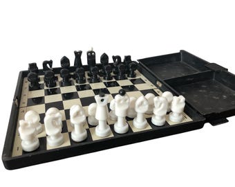 Vintage magnetische Kunststoff Reise Schachspiel, Schach mit Magnet, Geschenkidee, Amazing Schach, Sowjetunion Schach, Geschenkidee