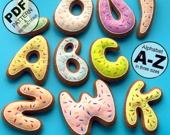 Vilt alfabet naaipatroon pdf: pluche letter A-Z (3 maten)