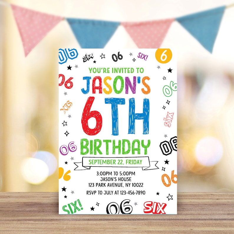 Puede incluir: Una invitaci&oacute;n de cumplea&ntilde;os colorida para un sexto cumplea&ntilde;os. La invitaci&oacute;n presenta el nombre "Jason's" y el n&uacute;mero "6" en letras grandes y coloridas. El texto "You're invited to Jason's 6th Birthday" est&aacute; escrito en un estilo juguet&oacute;n y dibujado a mano. La invitaci&oacute;n tambi&eacute;n incluye la fecha y la hora de la fiesta, as&iacute; como la ubicaci&oacute;n y la informaci&oacute;n de RSVP.