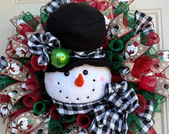 Holiday Snowman Wreath: Festive Front Door Decor
